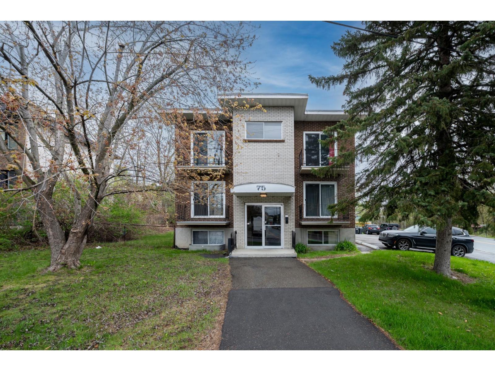 75 51e Avenue, #6, Bois-des-Filion, Quebec J6Z2N8