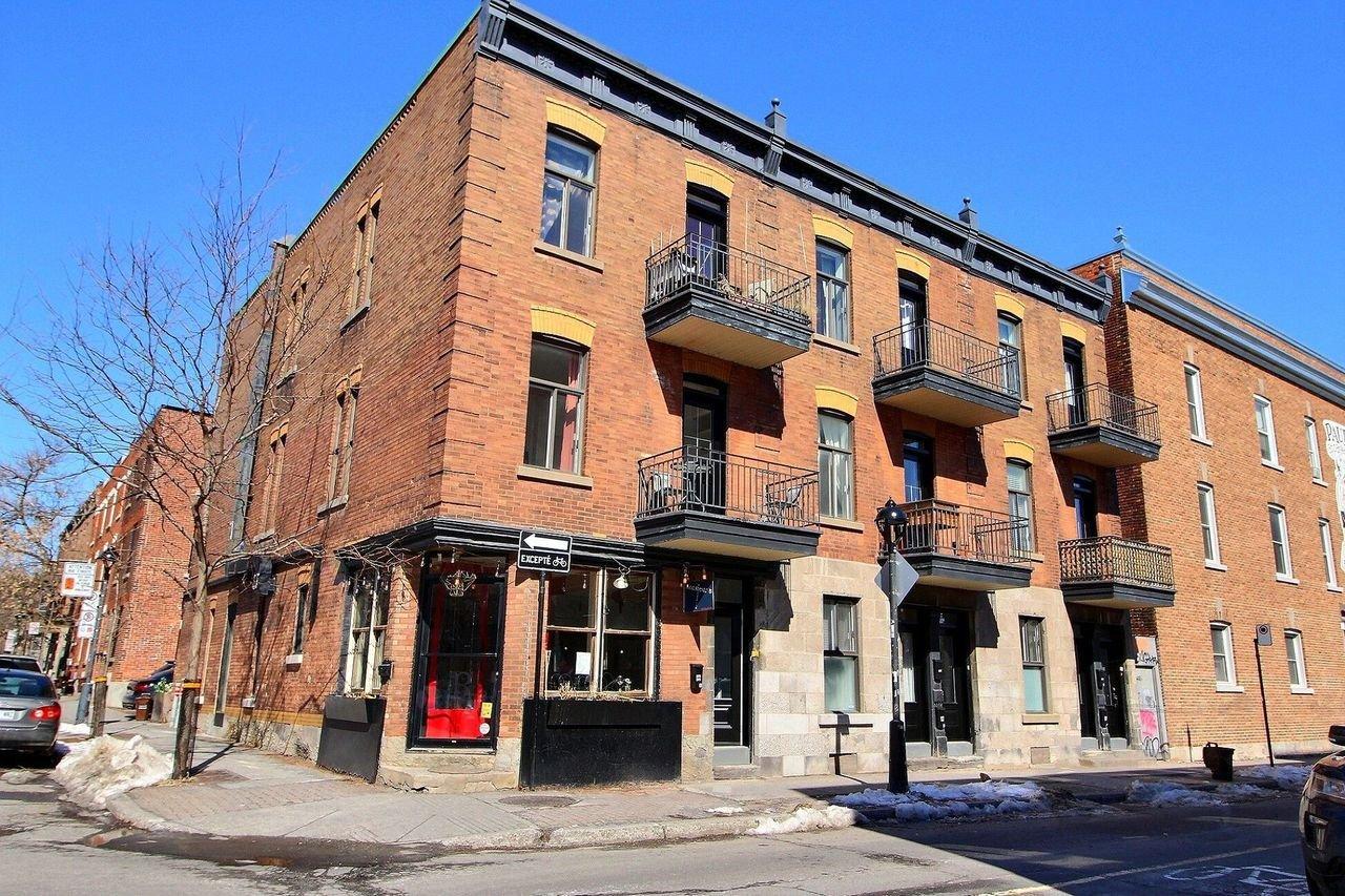For sale: 371-375 Rue Villeneuve E., Montréal (Le Plateau-Mont-Royal ...
