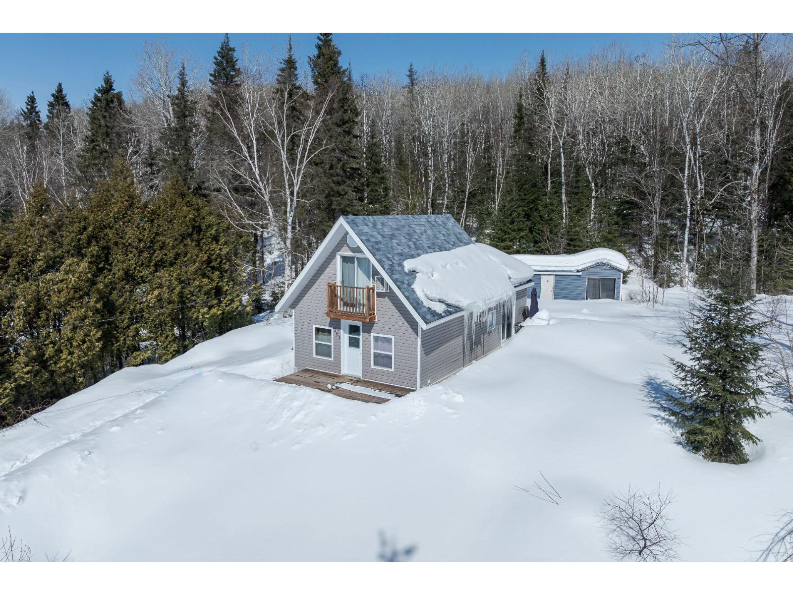 201 Ch. du Cran, Saint-Honoré, Quebec G0V1L0