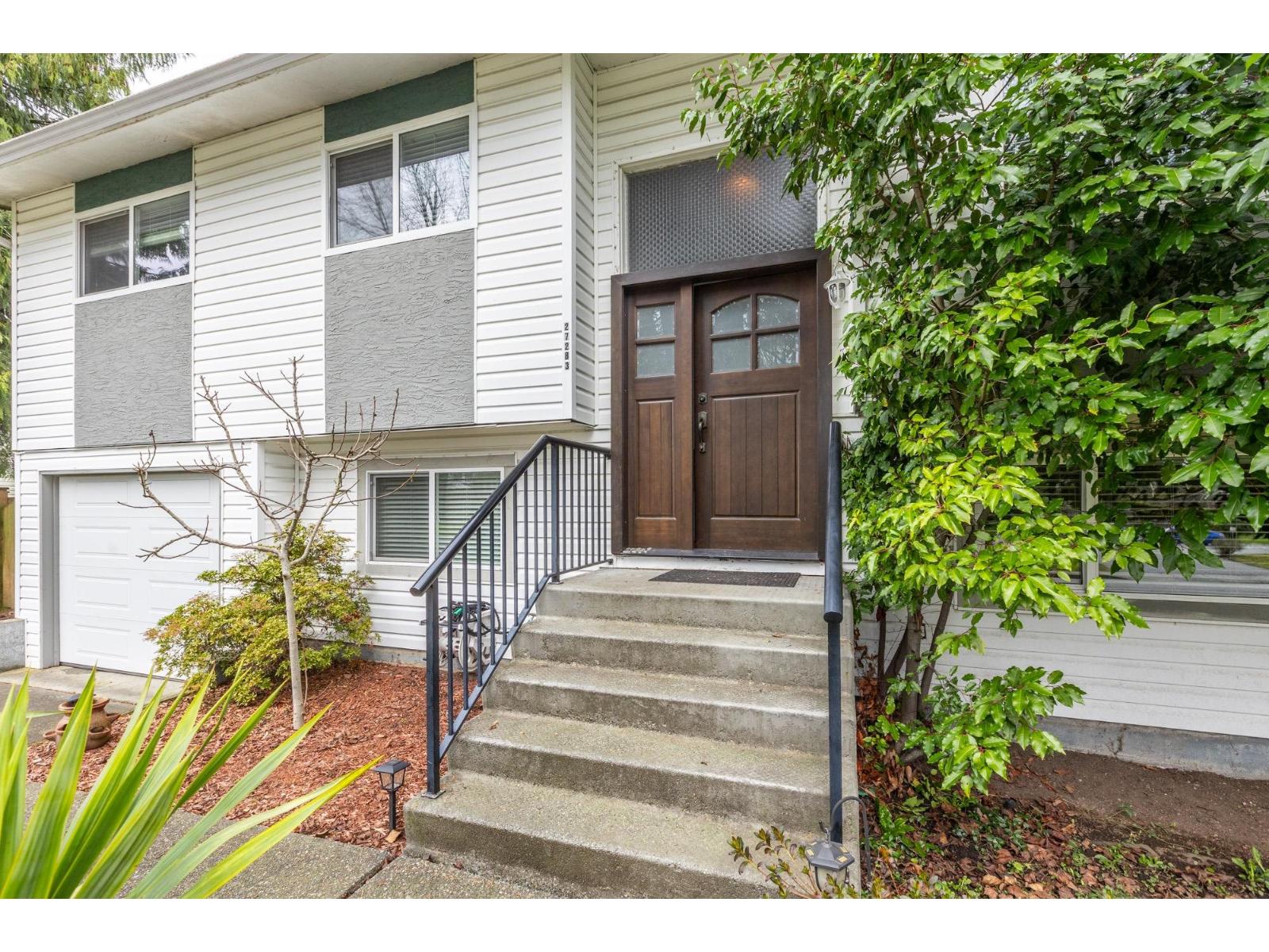 For sale: 27283 29 AVENUE, Langley, British Columbia V4W3J8