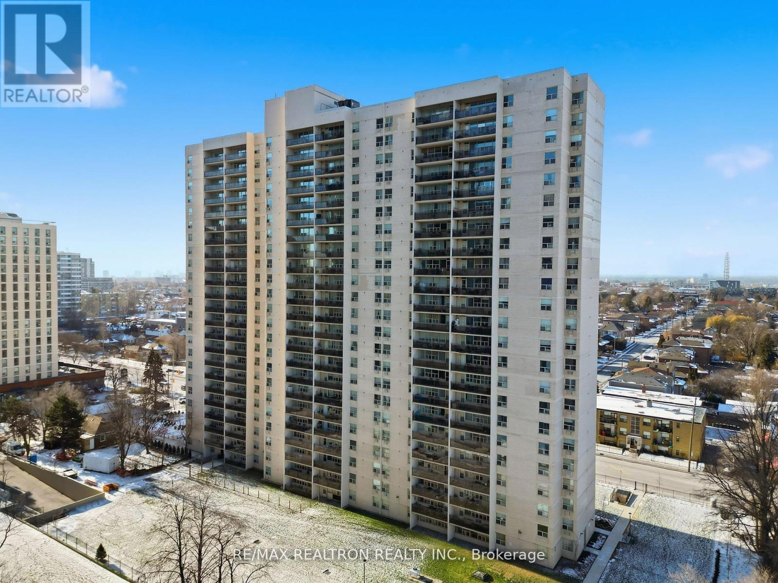 909 - 155 MARLEE AVENUE, Toronto (Briar Hill-Belgravia), Ontario M6B4B5