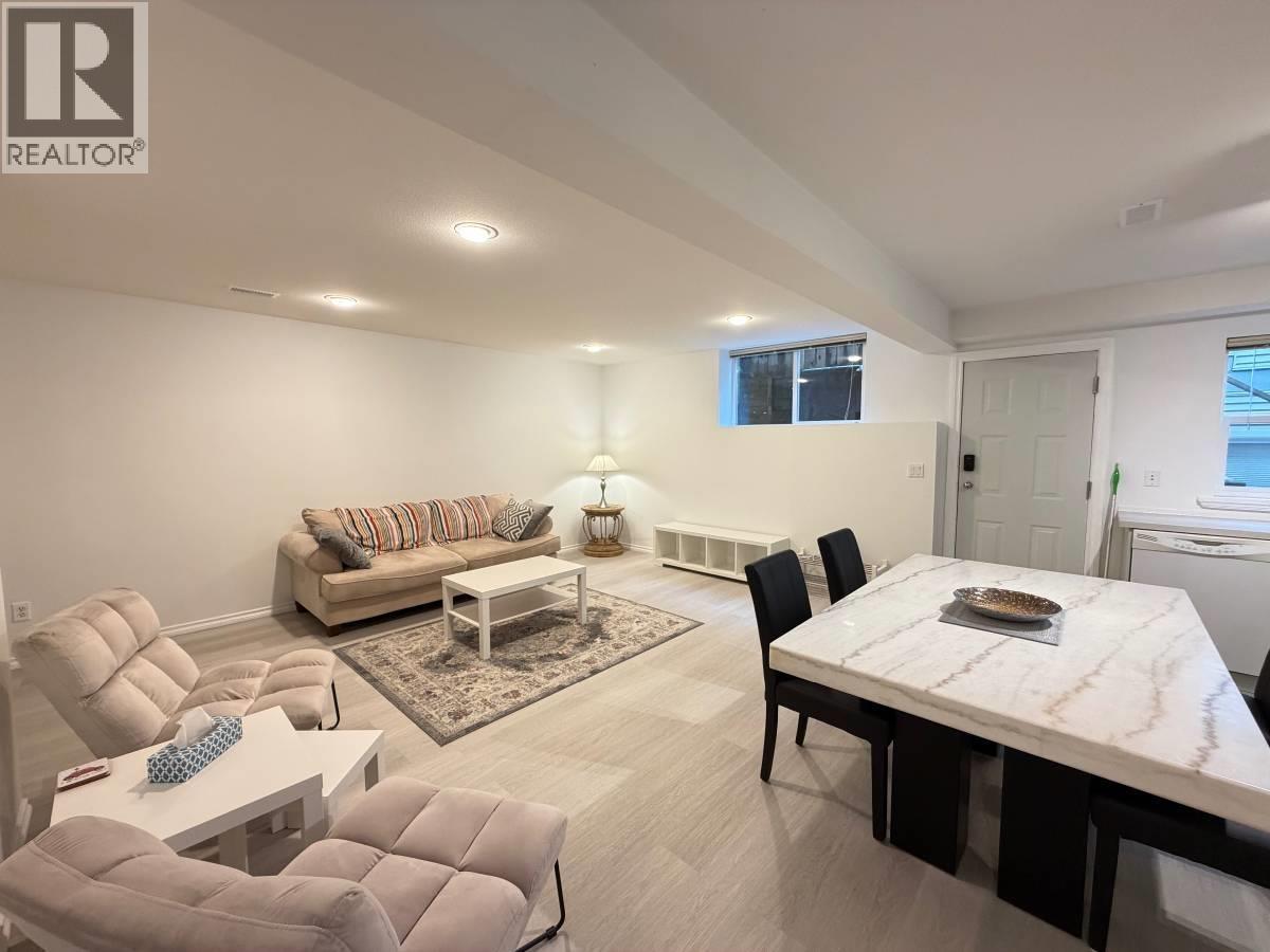 Lower-23797 105 AVENUE