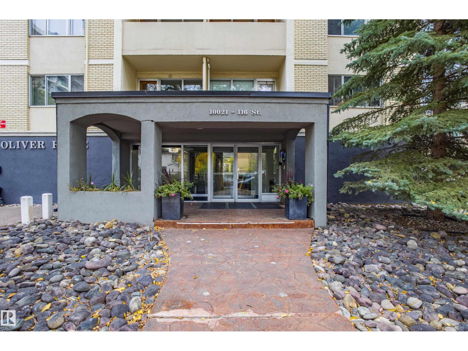 #404 10021 116 ST NW, Edmonton, Alberta T5K1V5