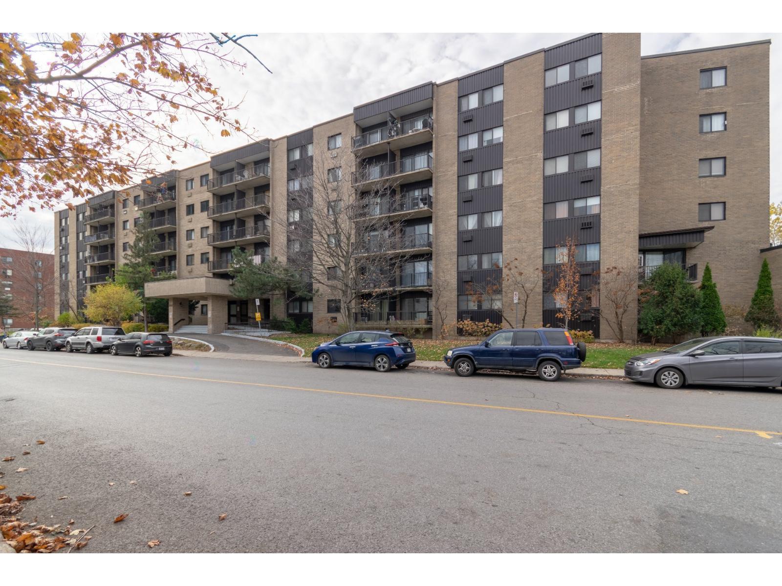 500 Rue St-Georges, #114, Saint-Lambert, Quebec J4P3R1