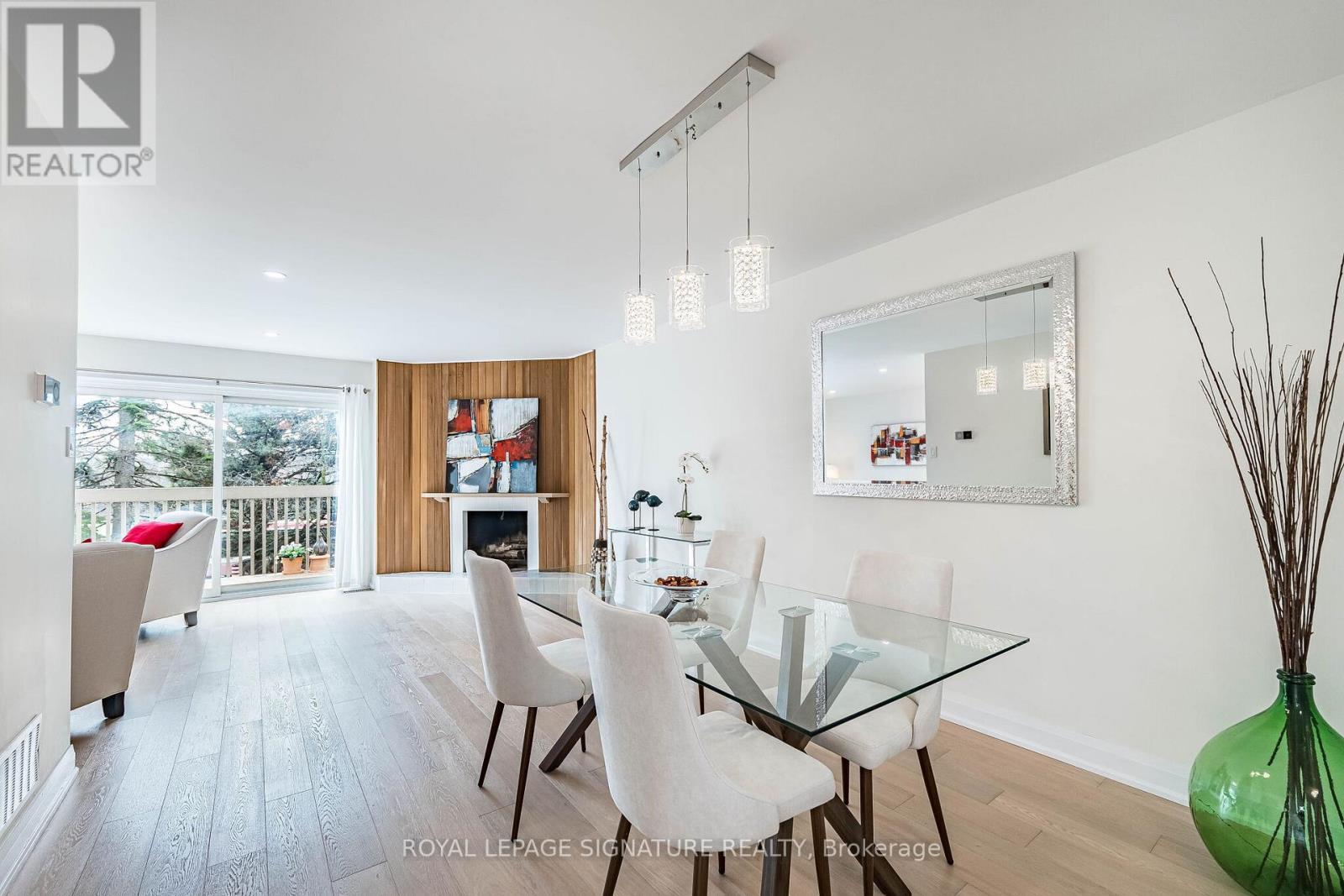 For sale: 33 CHERYL SHEPWAY, Toronto (Don Valley Village), Ontario ...