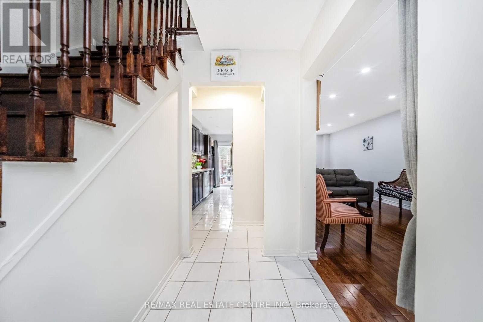 Row / Townhouse for Sale in 37 - 35 MALTA AVENUE N|Brampton (Fletcher's Creek South), Ontario L6Y5B4 5