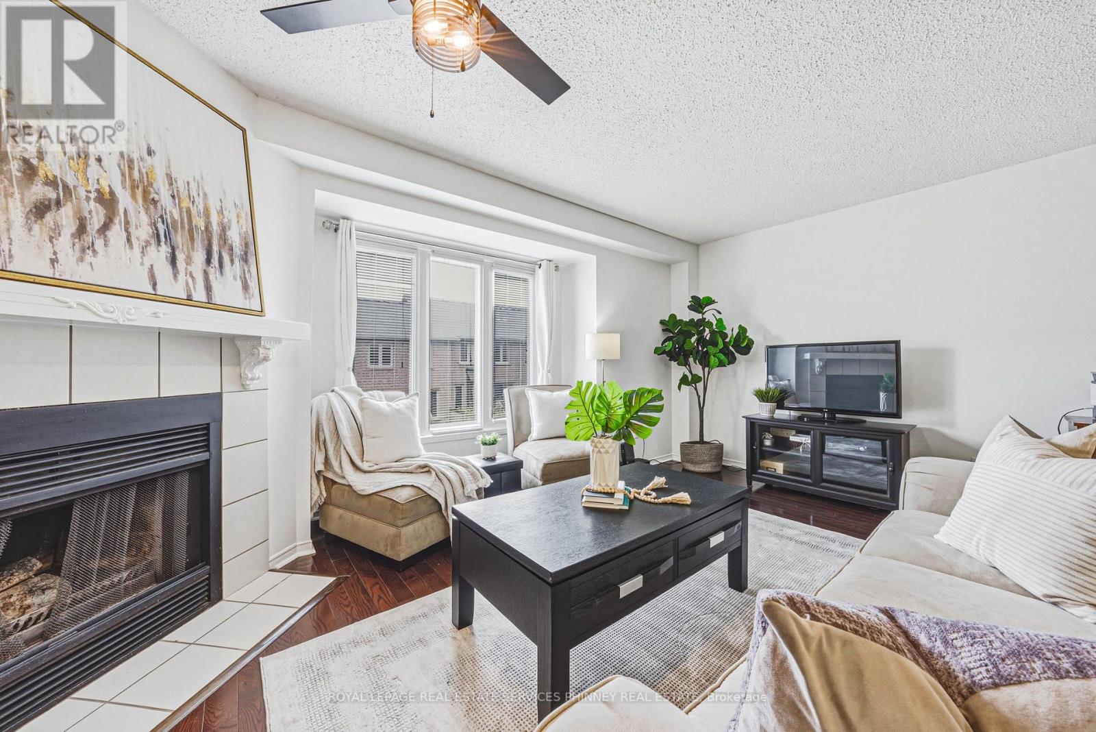 Row / Townhouse for Sale in 28 - 3140 FIFTH LINE W|Mississauga (Erin Mills), Ontario L5L1A2 3