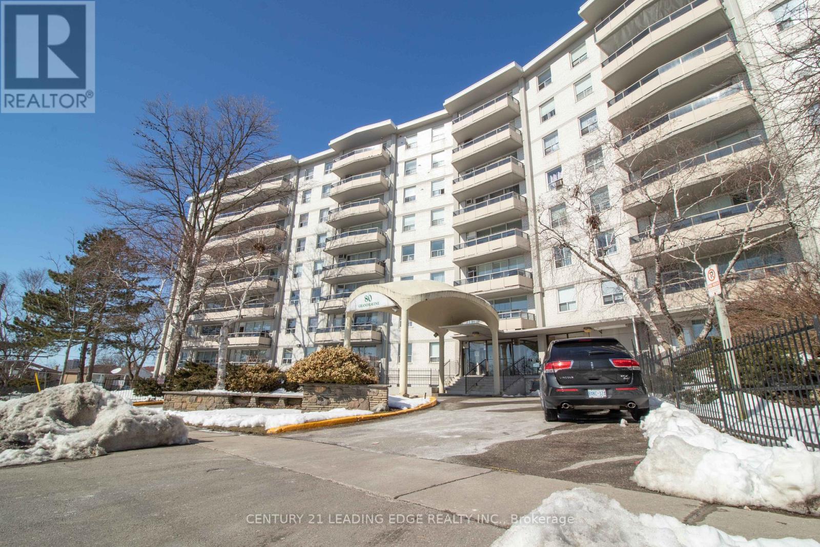 703 - 80 GRANDRAVINE DRIVE