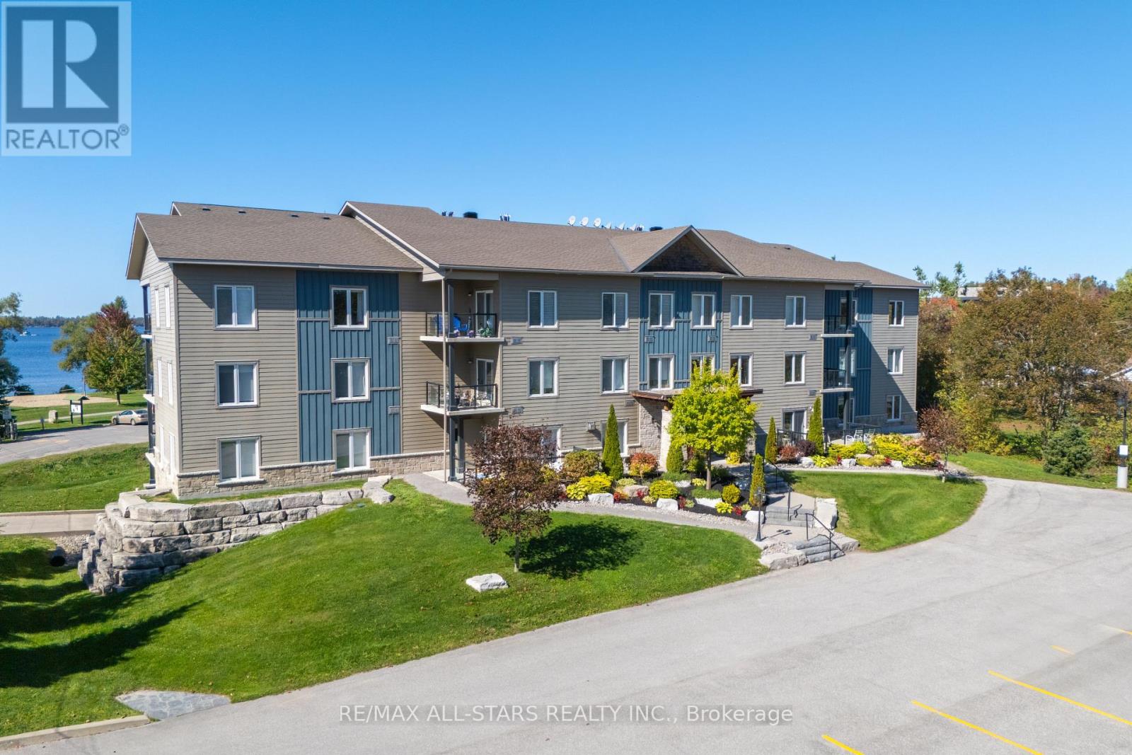 104 - 94 FRANCIS STREET W