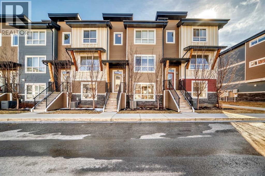 Row / Townhouse for Sale in 108 Walgrove Cove SE|Calgary, Alberta T2X4E1