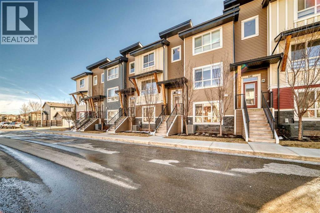 Row / Townhouse for Sale in 108 Walgrove Cove SE|Calgary, Alberta T2X4E1 3