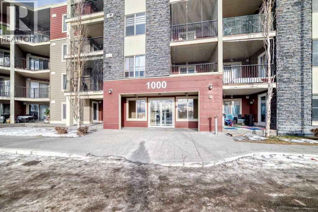 Apartment for Sale in 314, 5 Saddlestone Way NE|Calgary, Alberta T3J0S2 3