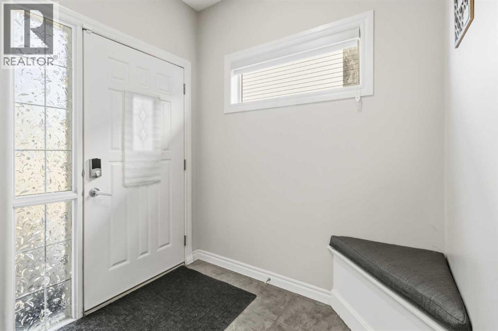 House for Sale in 19 Saddleland Drive|Calgary, Alberta T3J5J3 4