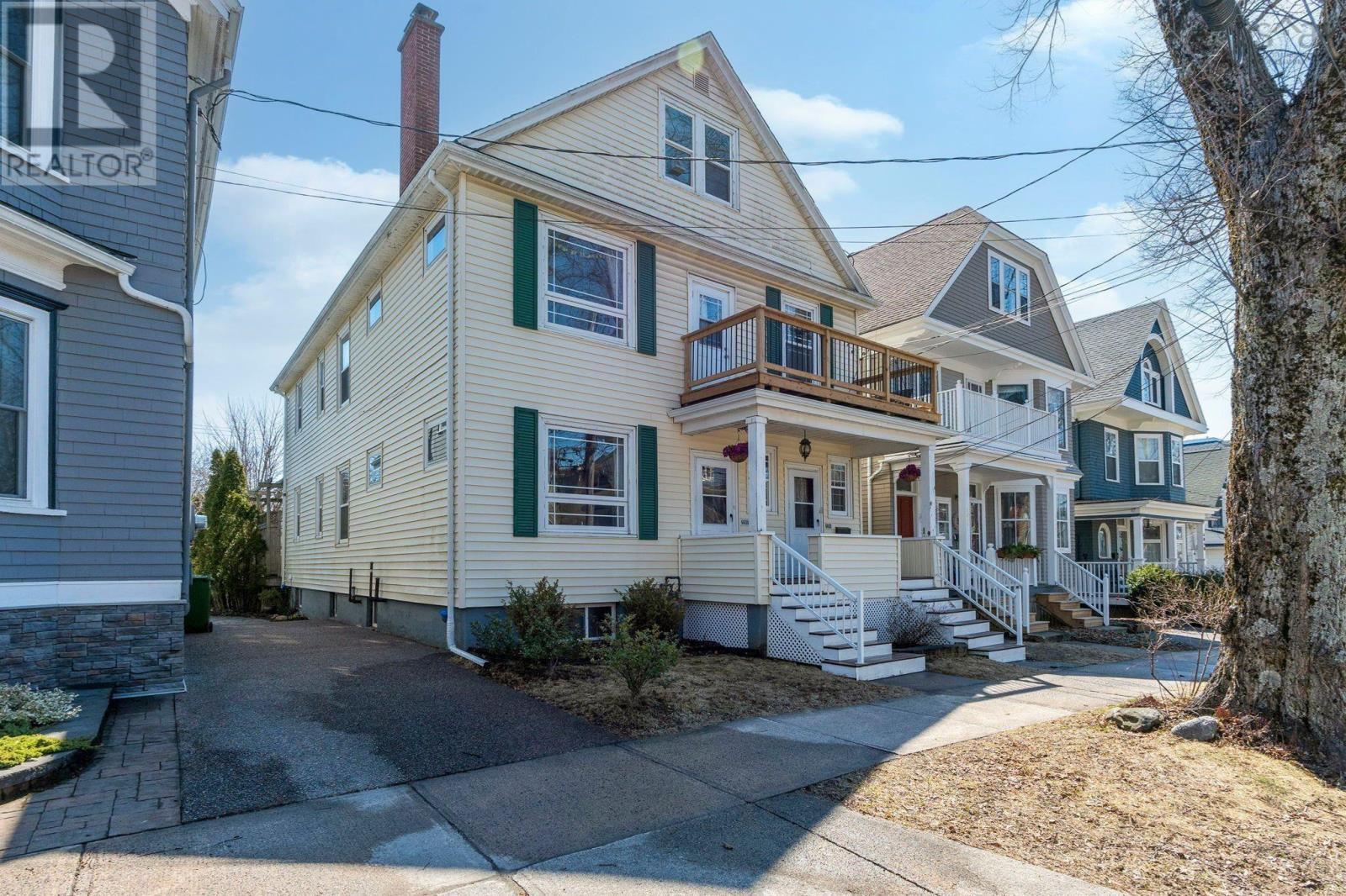 6030/6032 Cherry Street