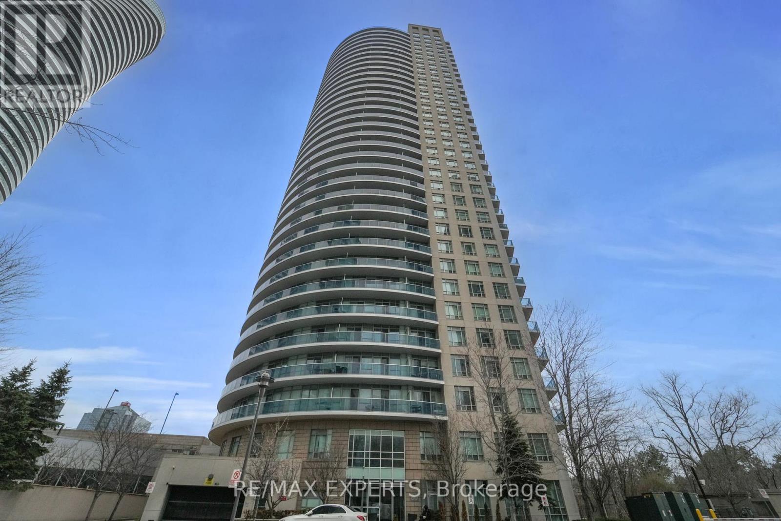 Row / Townhouse for Sale in 2111 - 80 ABSOLUTE AVENUE|Mississauga (City Centre), Ontario L4Z0A4