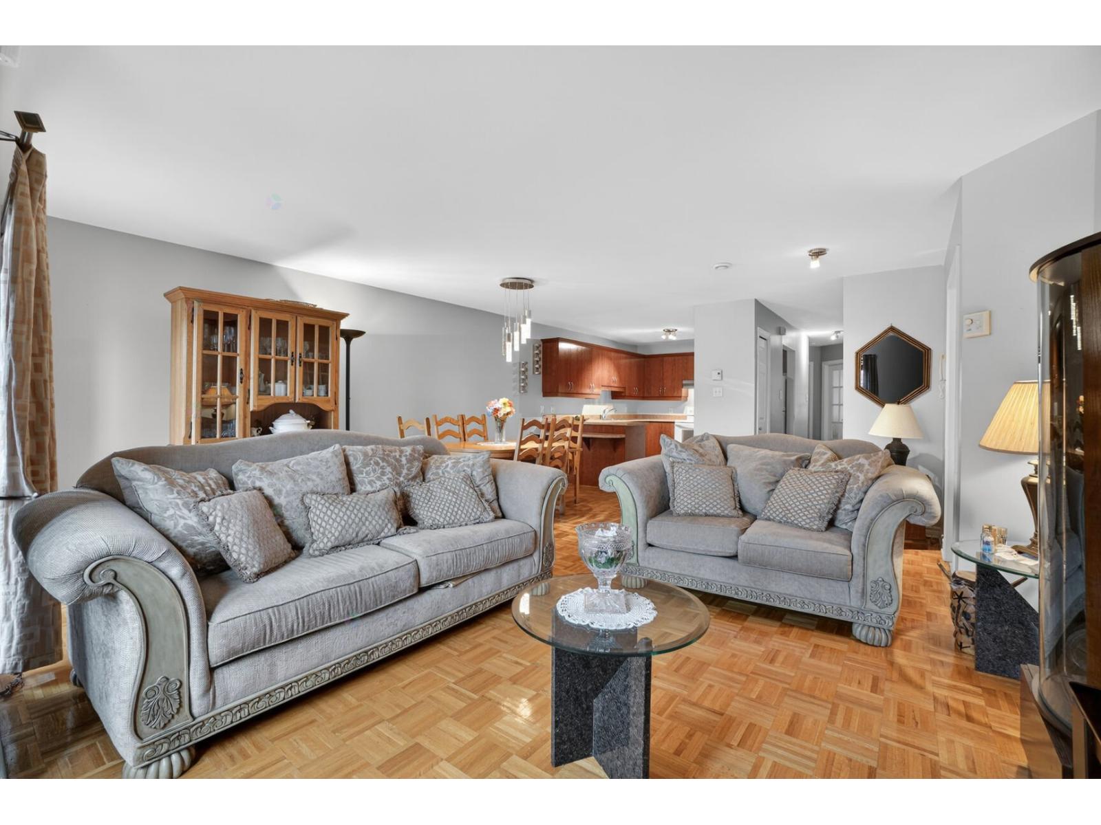 For sale: 5952 Place Tousignan, #202, Laval (Auteuil), Quebec