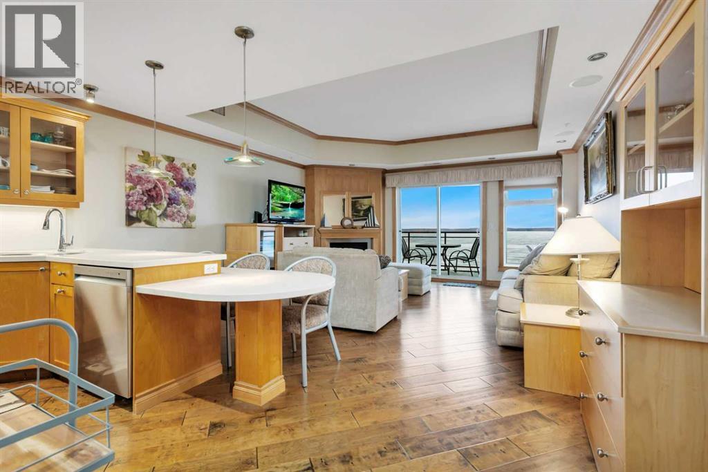 405, 5100 Lakeshore Drive