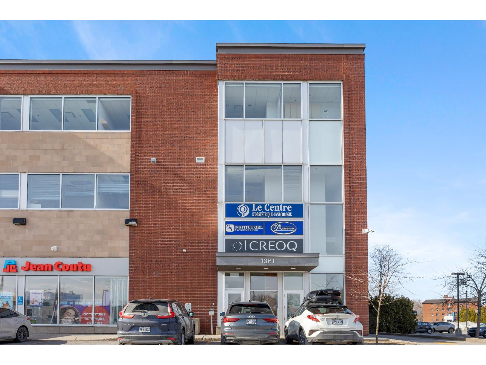 For lease: 1361 Av. Beaumont, #201, Mont-Royal, Quebec H3P3E5 ...