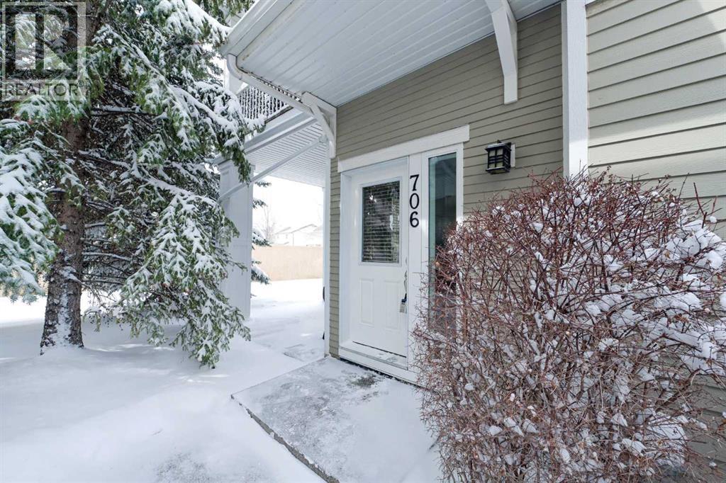 706, 281 Cougar Ridge Drive SW