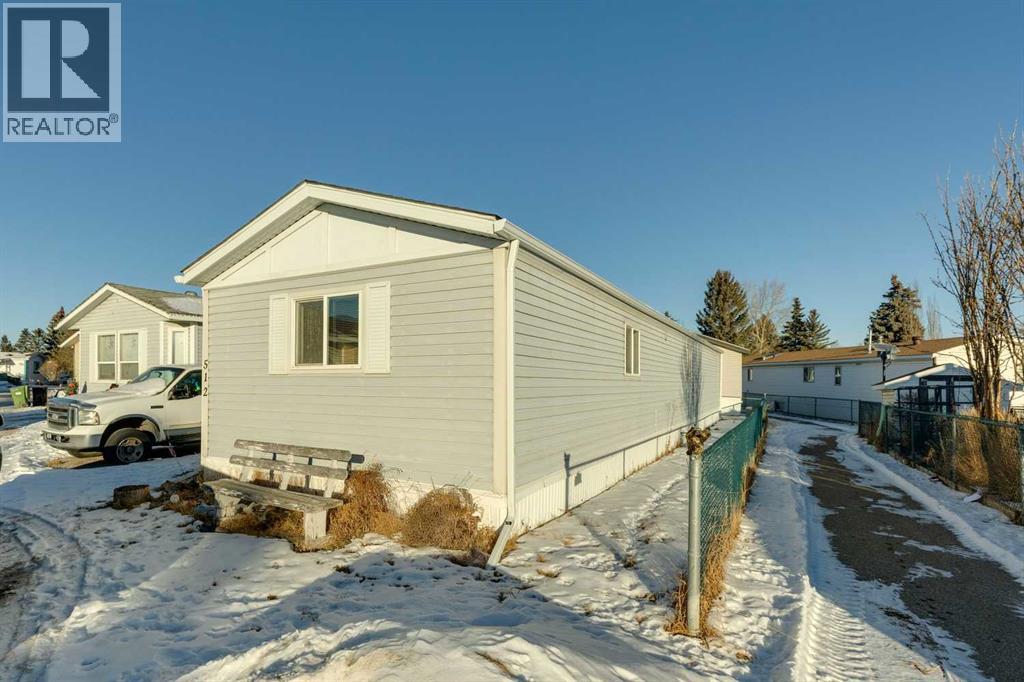 Mobile Home for Sale in 512, 3223 83 Street NW|Calgary, Alberta T3B5N7