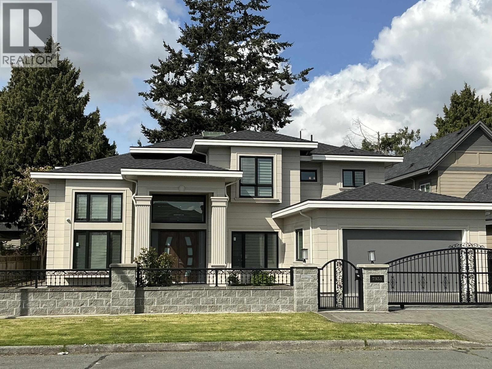 For sale: 7351 LINDSAY ROAD, Richmond, British Columbia V7C3M7 ...