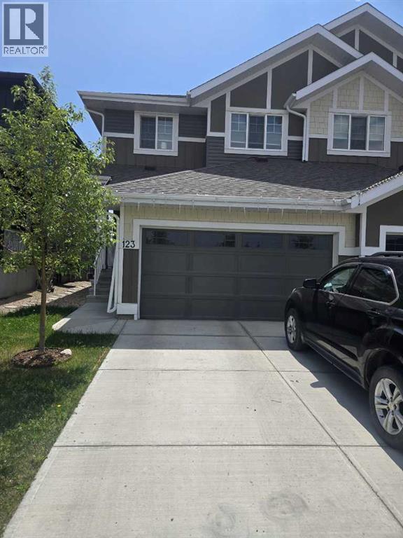 Duplex for Sale in 123 Walcrest Way SE|Calgary, Alberta T2X4G2