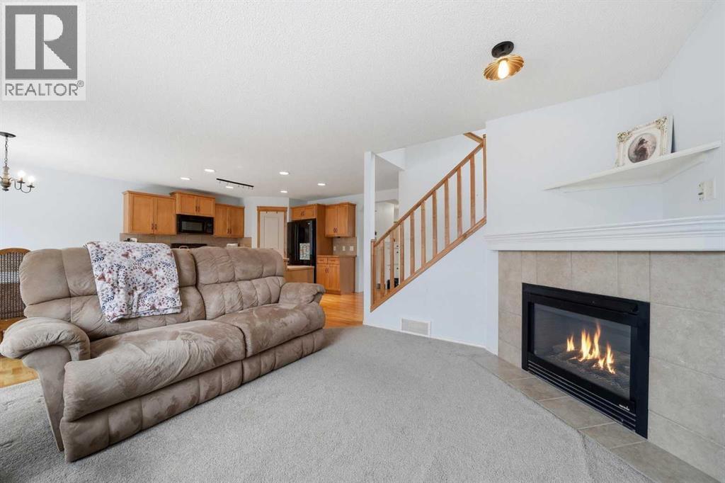 House for Sale in 62 new brighton Circle SE|Calgary, Alberta T2Z4B3 4
