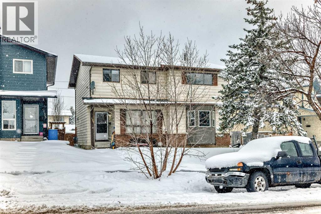 Duplex for Sale in 139 Bermuda Drive NW|Calgary, Alberta T3K1H6