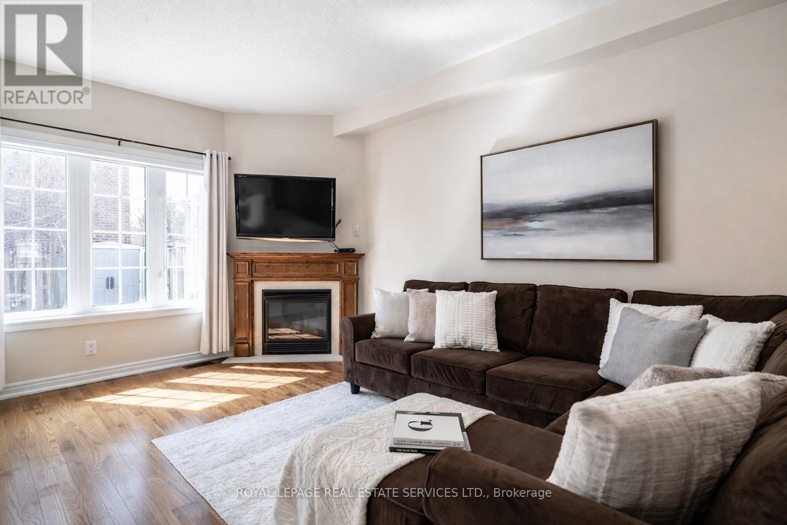 Row / Townhouse for Sale in 1333 KESTELL BOULEVARD|Oakville (JC Joshua Creek), Ontario L6H0C8 4
