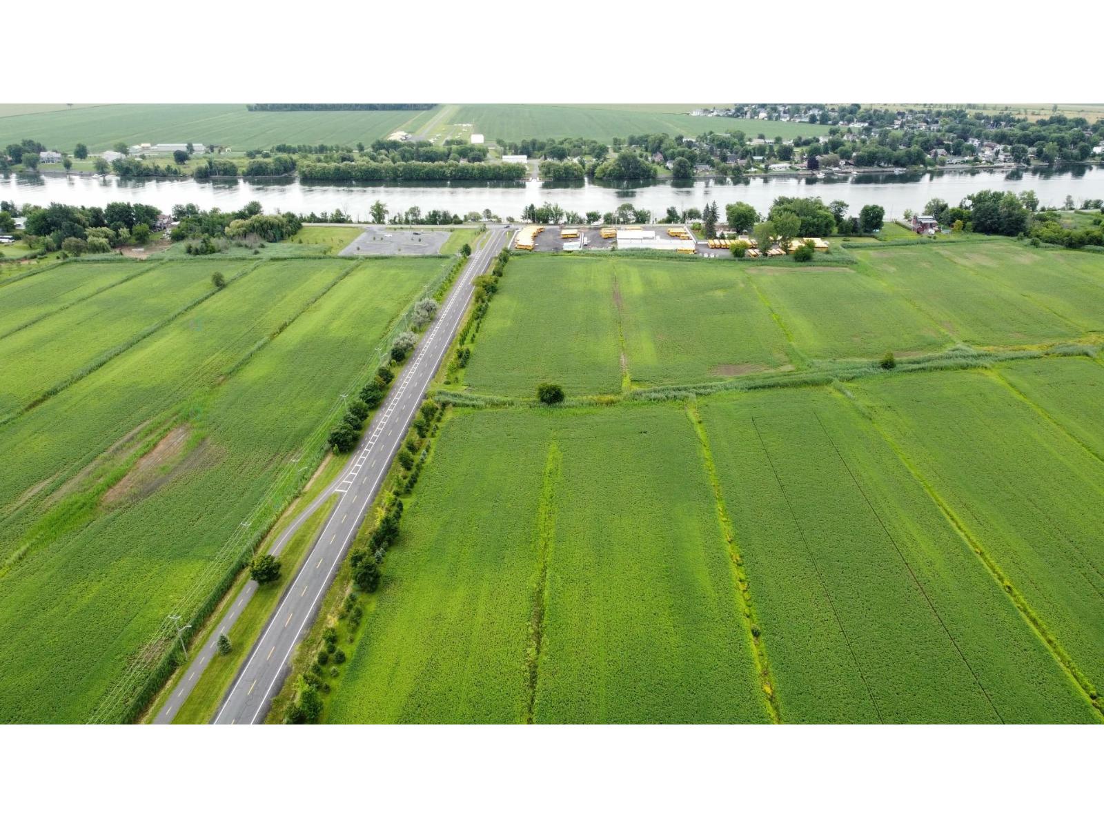 Mtée Robert, Saint-Basile-le-Grand, Quebec J3N1G5