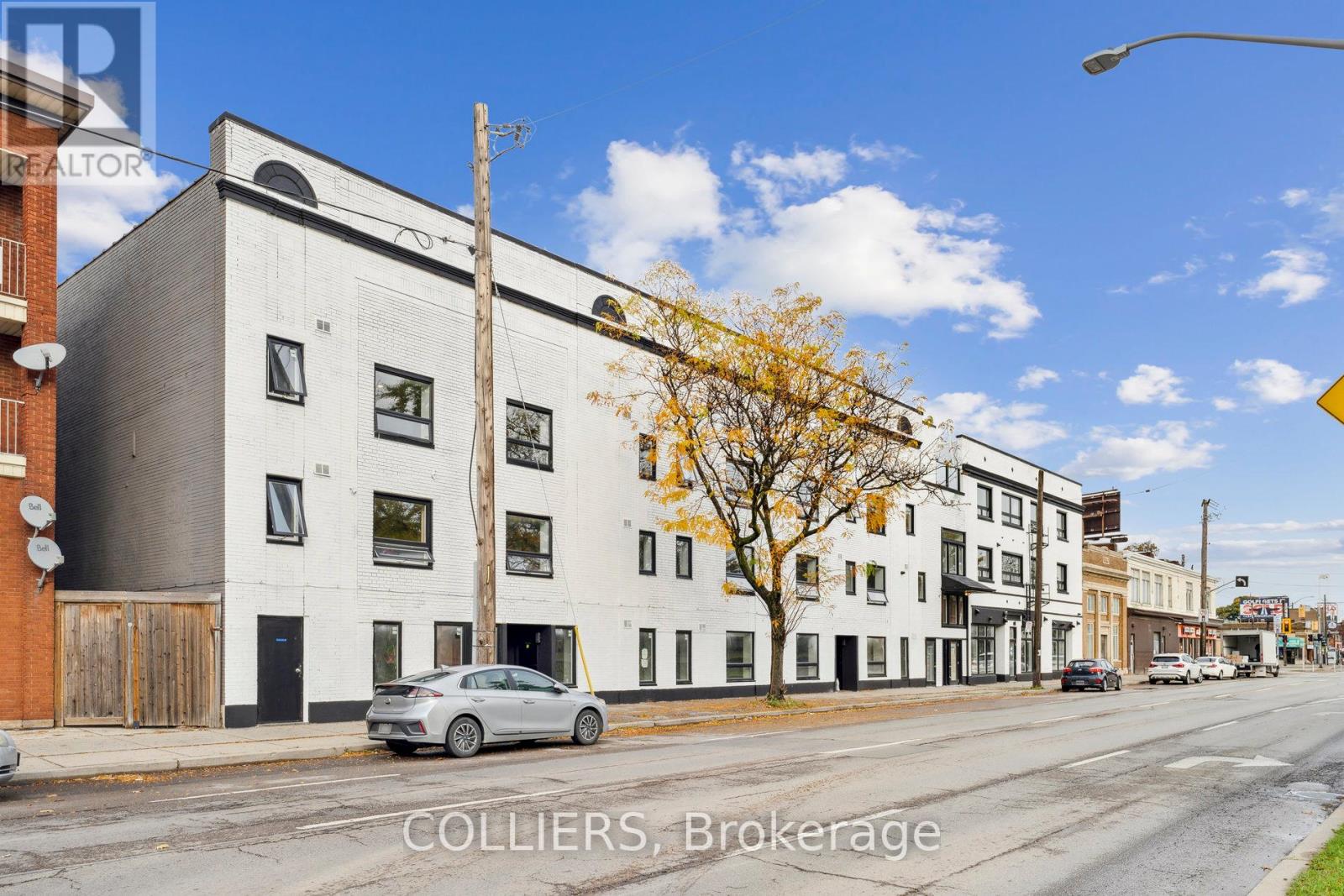 1083* MAIN STREET E, Hamilton (Crown Point), Ontario L8M1N5