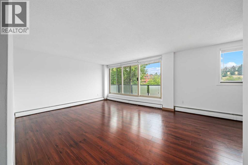 Apartment for Sale in 342, 1435 7 Avenue NW|Calgary, Alberta T2N0Z3 4