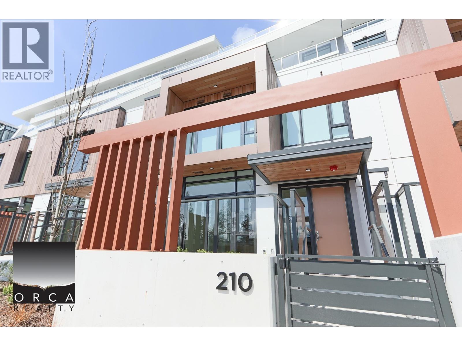 210 3963 UPLANDS WAY