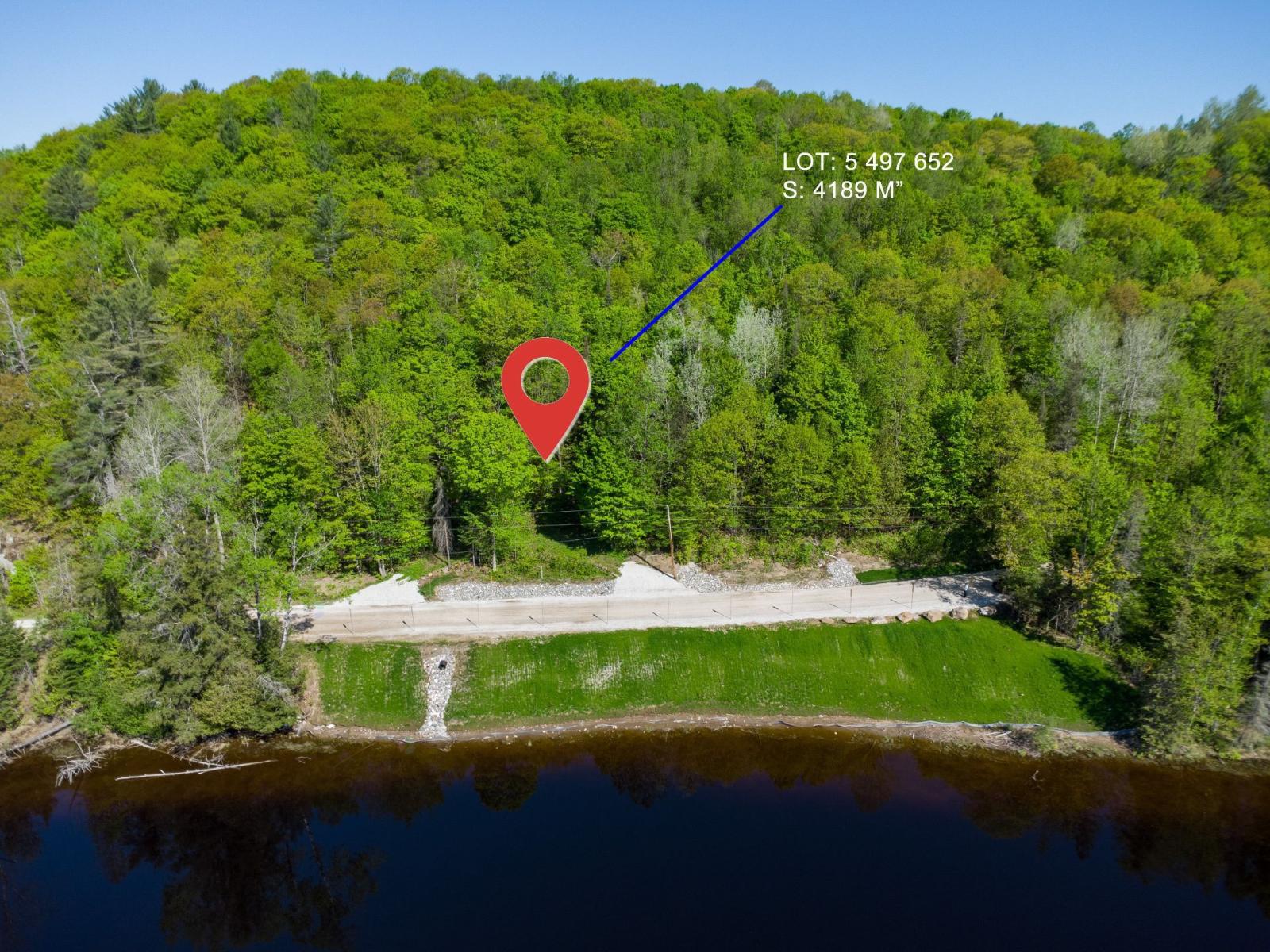 For sale: Ch. de Mulligan Ferry, Kazabazua, Quebec J0X1X0