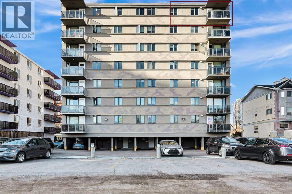 Apartment for Sale in 801, 1225 15 Avenue SW|Calgary, Alberta T3C0X6 3