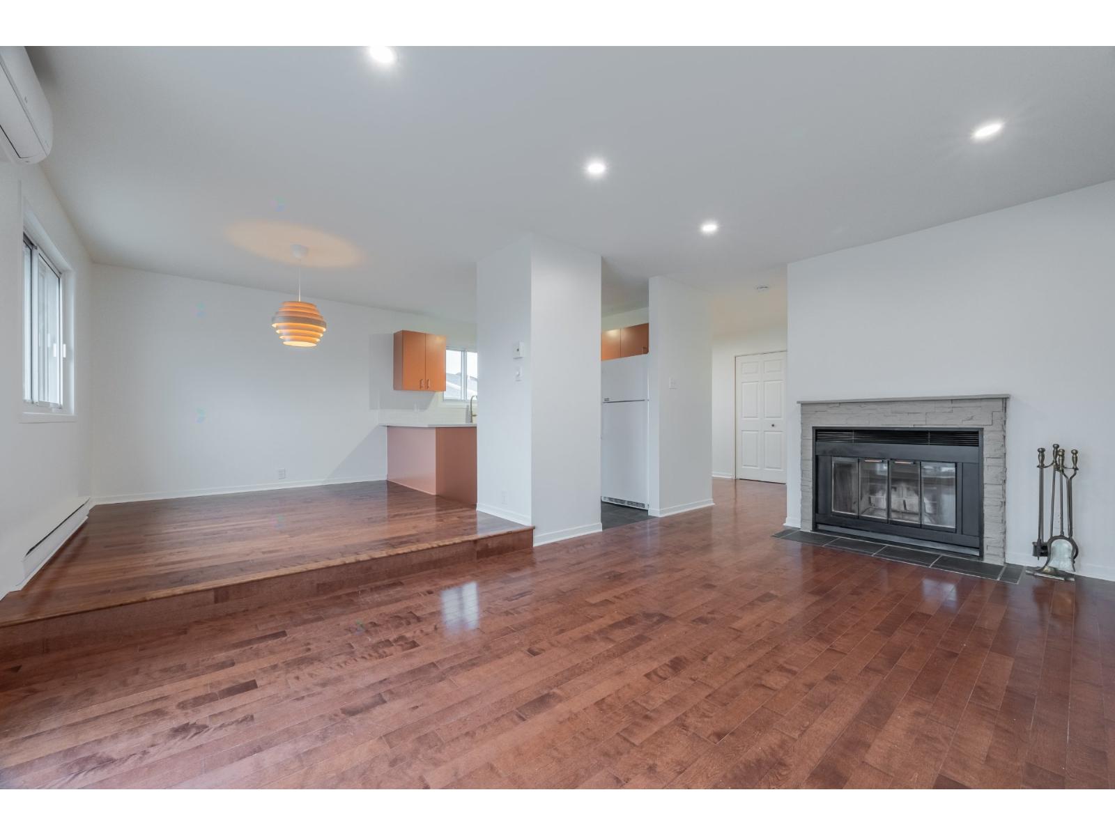 1753 Rue Kirouac, #8, Longueuil (Le Vieux-Longueuil), Quebec J4G1T1