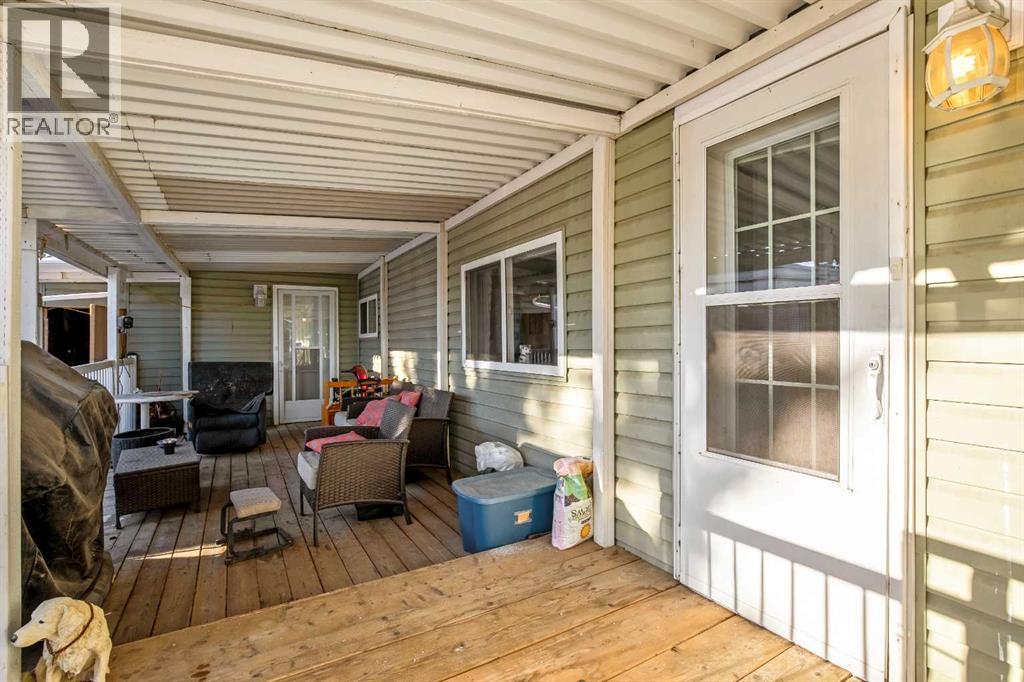 Mobile Home for Sale in 71, 3223 83 Street NW|Calgary, Alberta T3B5M9 3