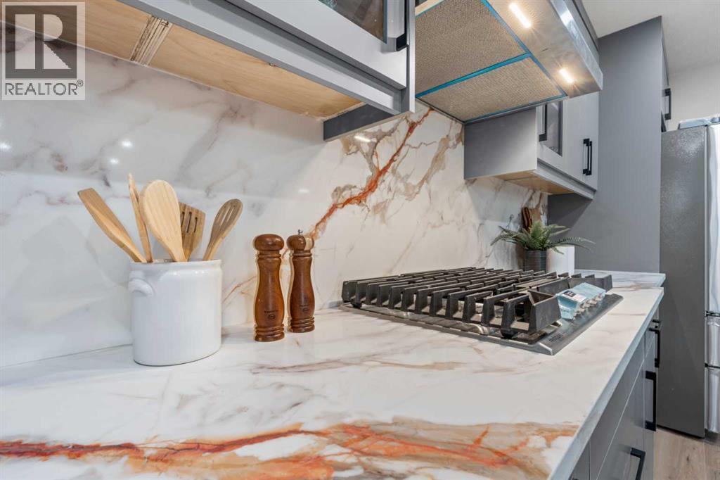 House for Sale in 80 Hawkfield Crescent NW|Calgary, Alberta T3G1Z5 3