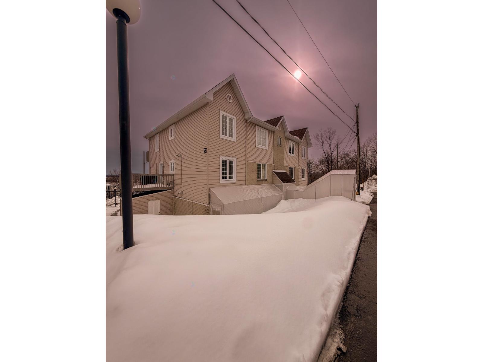 32 Imp. du Cap, #101, Québec (La Haute-Saint-Charles), Quebec G2B5H2
