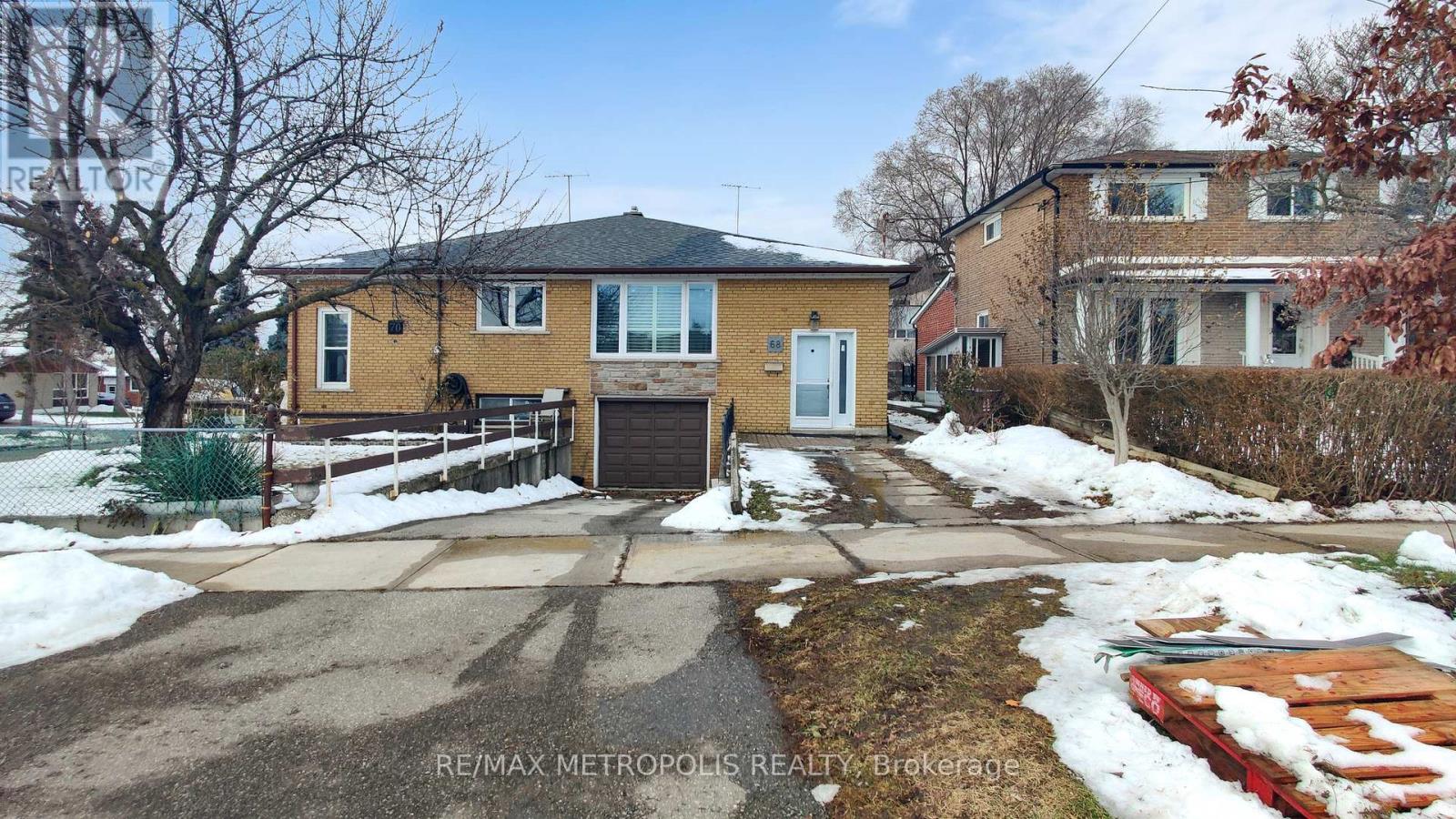 68 PAULVALE CRESCENT