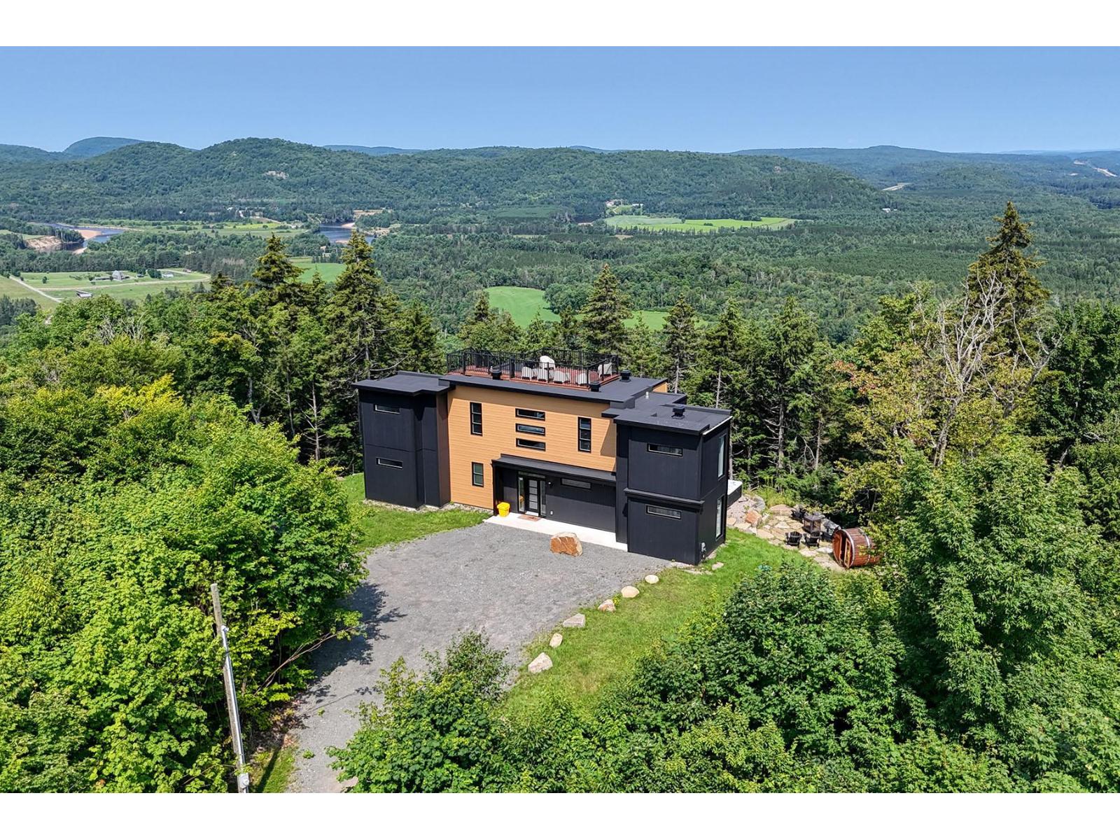 155 Rue du Denali