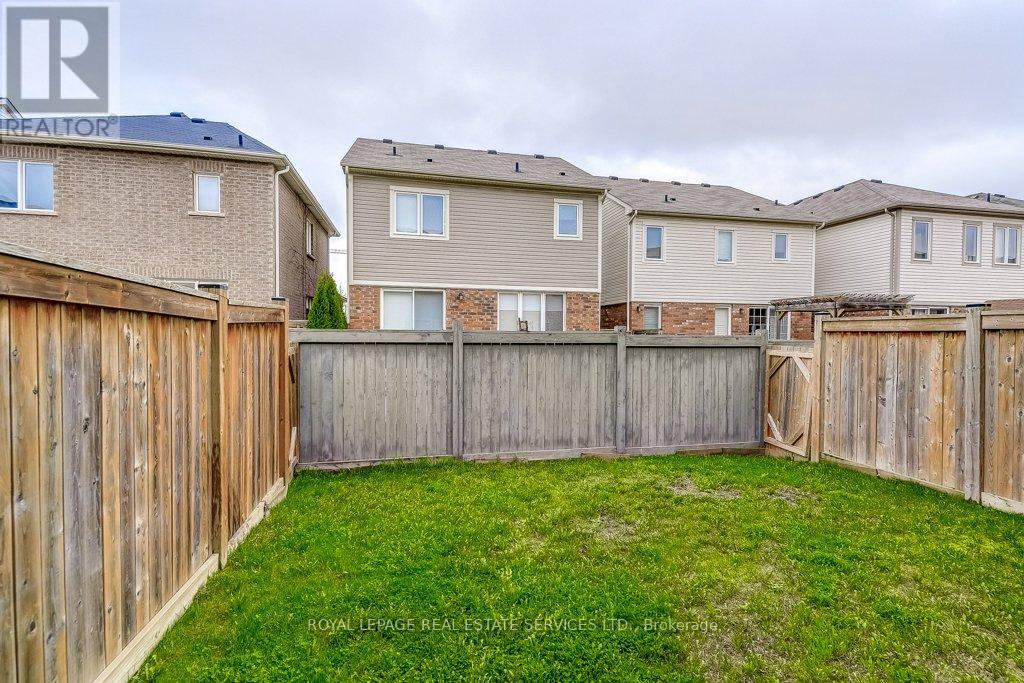 For sale: 329 GOODING CRESCENT, Milton (FO Ford), Ontario L9E0A9