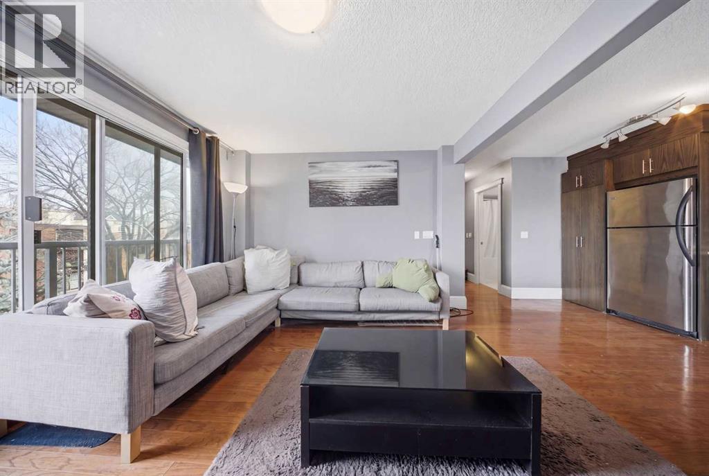 Apartment for Sale in 401, 525 22 Avenue SW|Calgary, Alberta T2S0H5 4