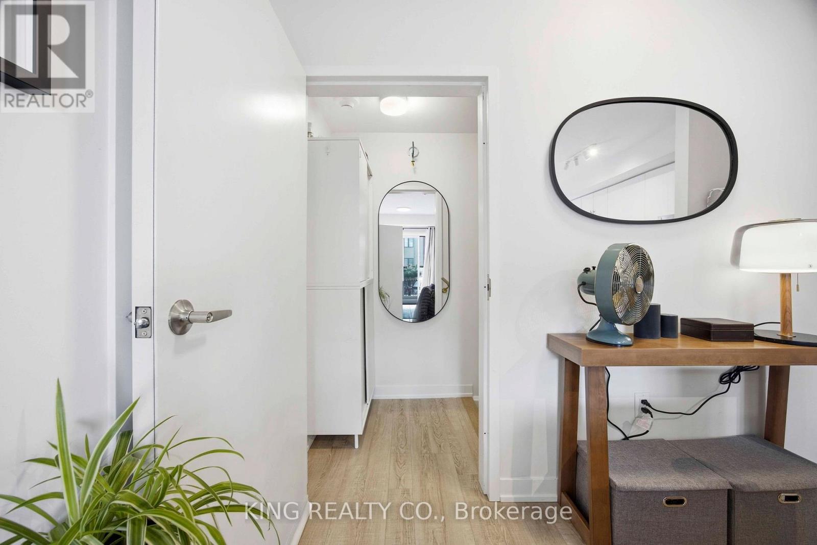 Row / Townhouse for Sale in 9 - 3405 RIDGEWAY DRIVE|Mississauga (Erin Mills), Ontario L5L0B9 5