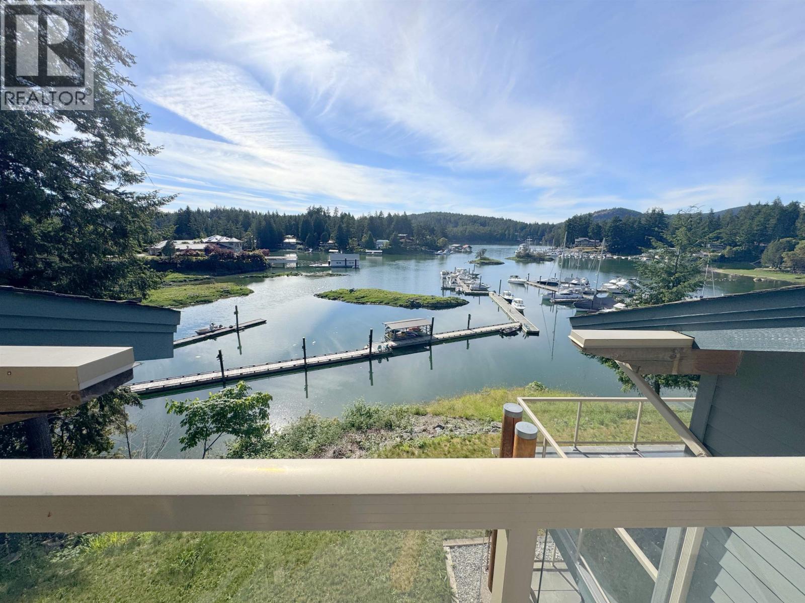 For sale: 4C 12849 LAGOON ROAD, Madeira Park, British Columbia V0N2H0 ...