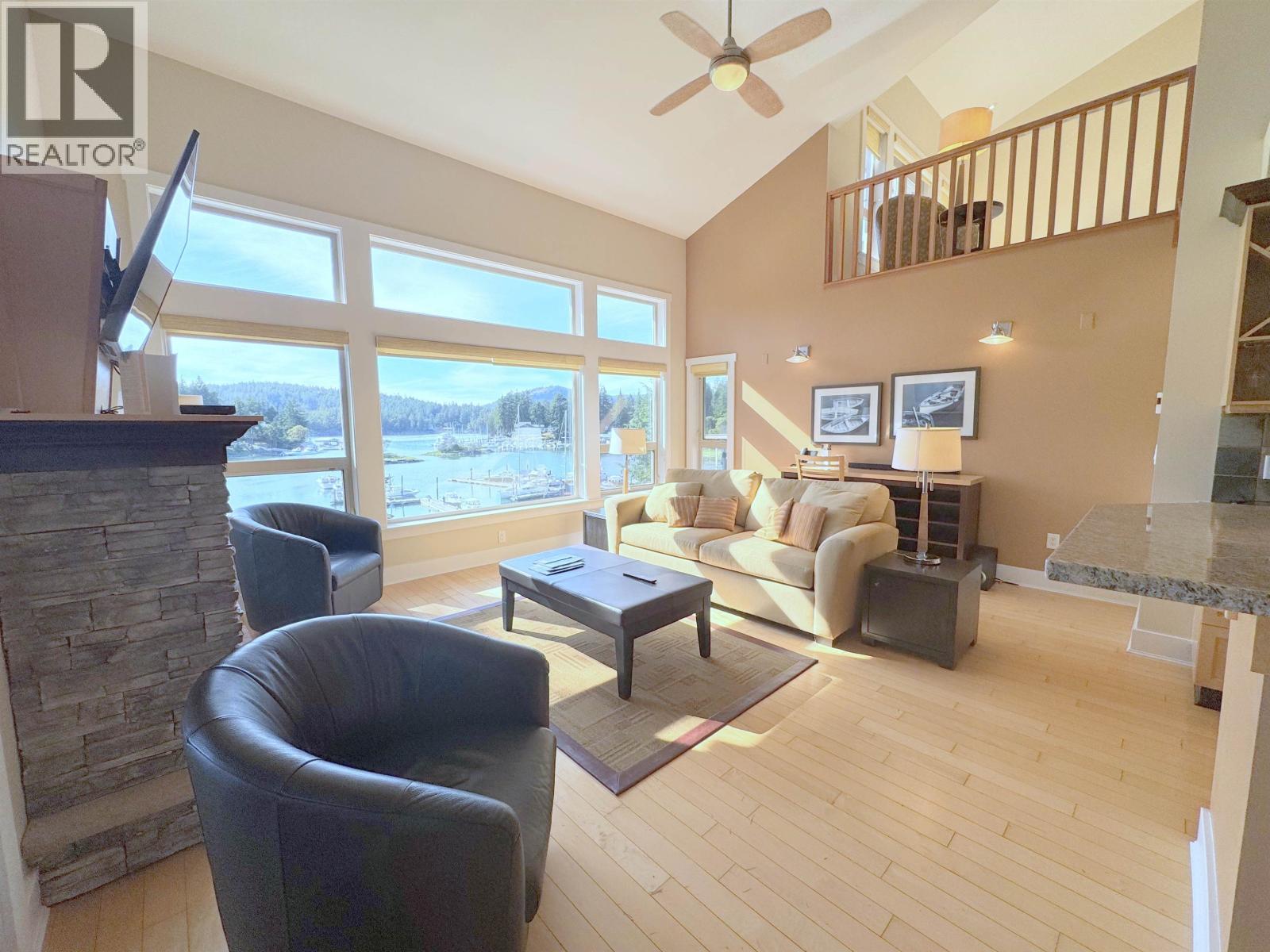 For sale: 4C 12849 LAGOON ROAD, Madeira Park, British Columbia V0N2H0 ...
