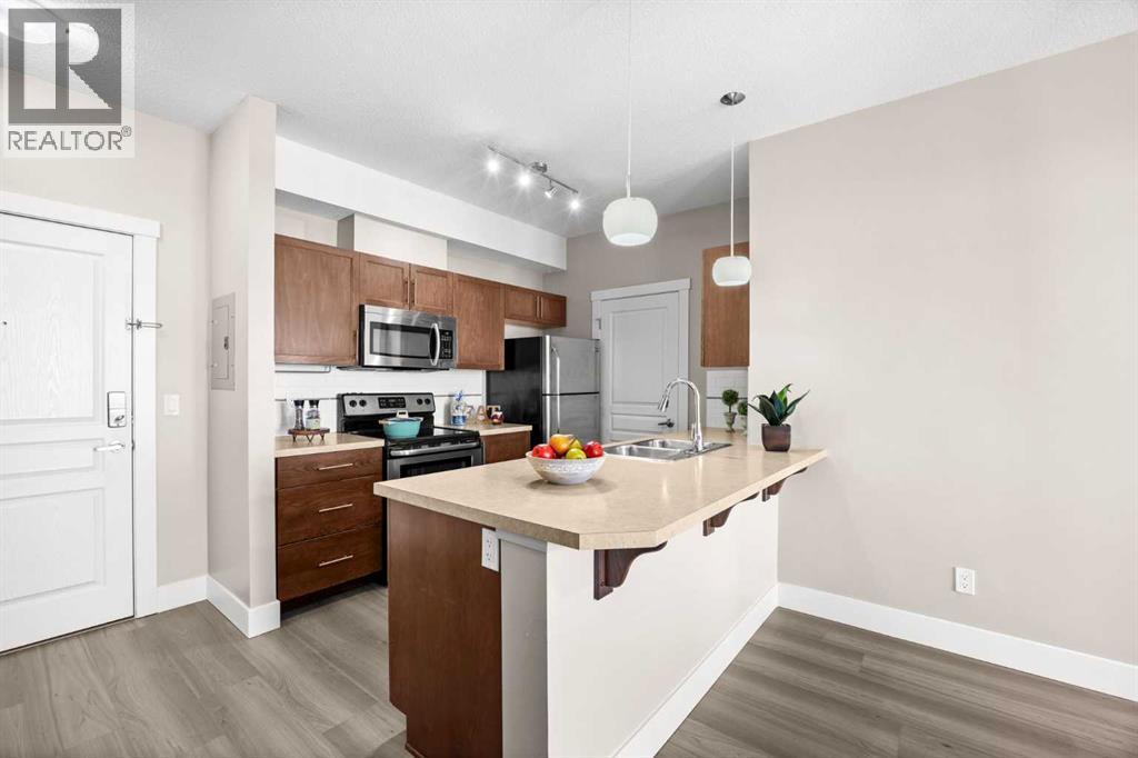 Apartment for Sale in 407, 2300 Evanston Square NW|Calgary, Alberta T3P0G8 5