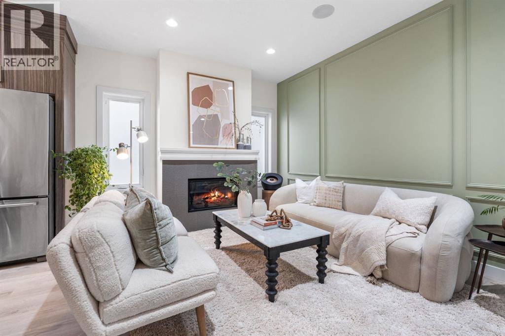 Row / Townhouse for Sale in 1, 308 11 Avenue NE|Calgary, Alberta T2E0Z1 3