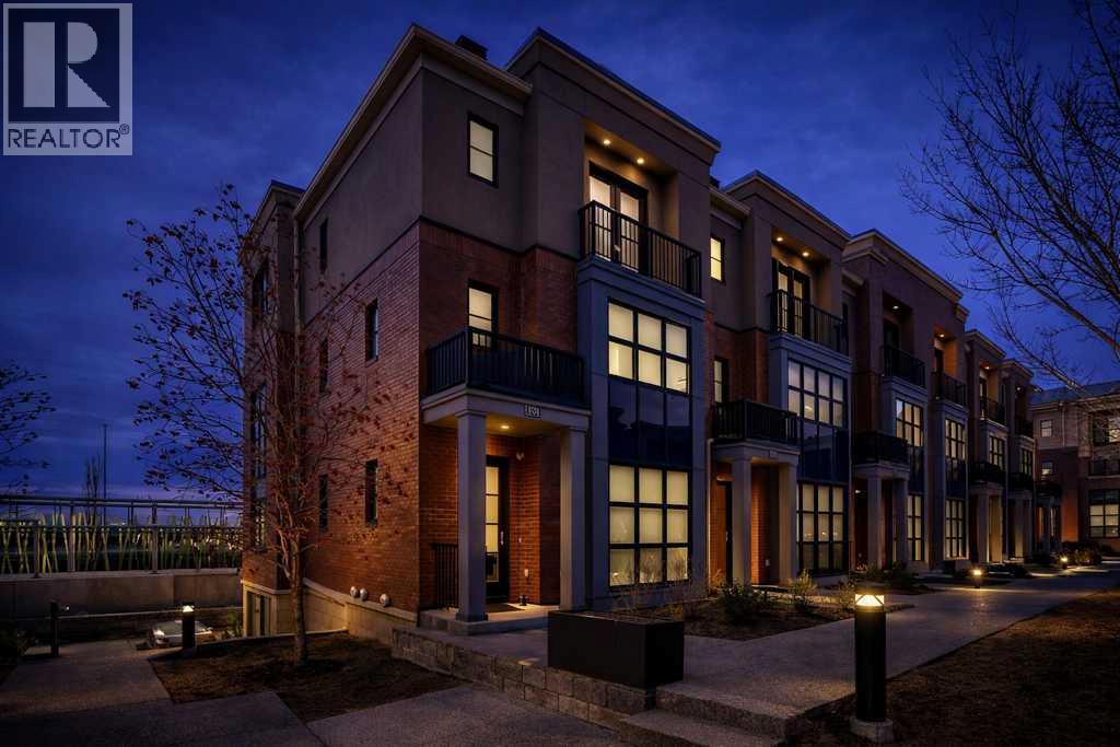 Row / Townhouse for Sale in 701 Aspen Meadows Hill SW|Calgary, Alberta T3H0G4