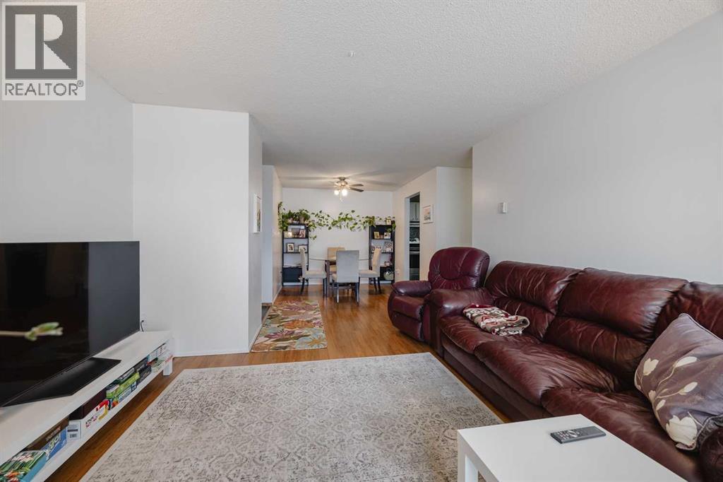 Apartment for Sale in 9208, 315 Southampton Drive SW|Calgary, Alberta T2W2T6 3